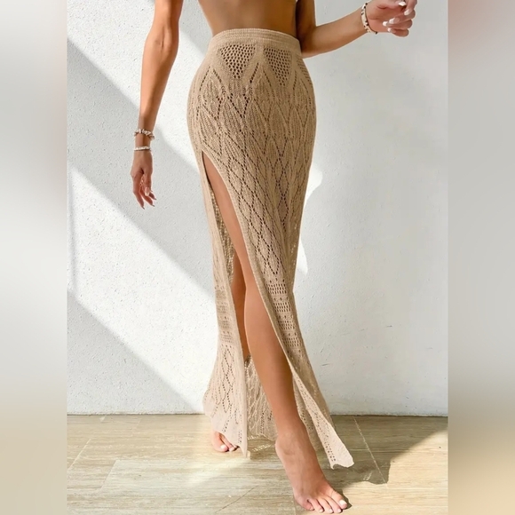 New! Elegant Tan Crochet Maxi Skirt With Slit Size Medium! NEW! - Picture 3 of 5